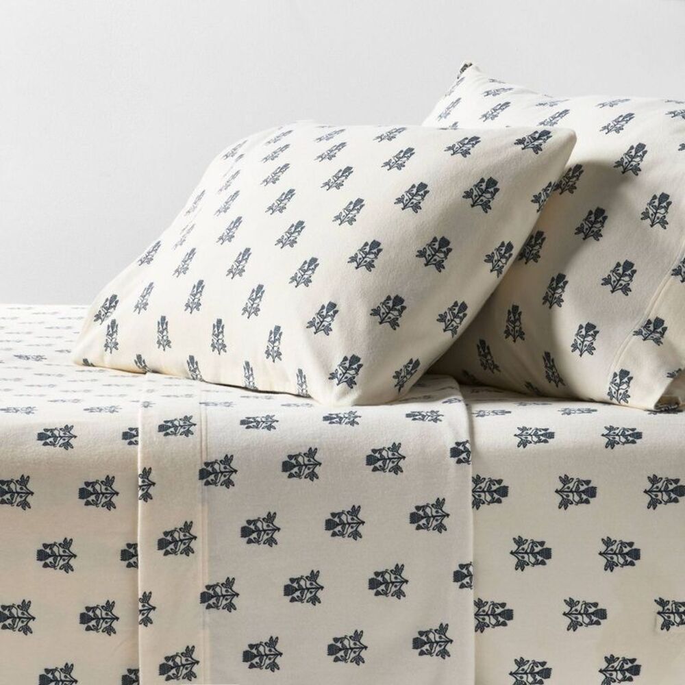 Full Ultra Soft Flannel Sheet Set Blue Woodblock - Threshold